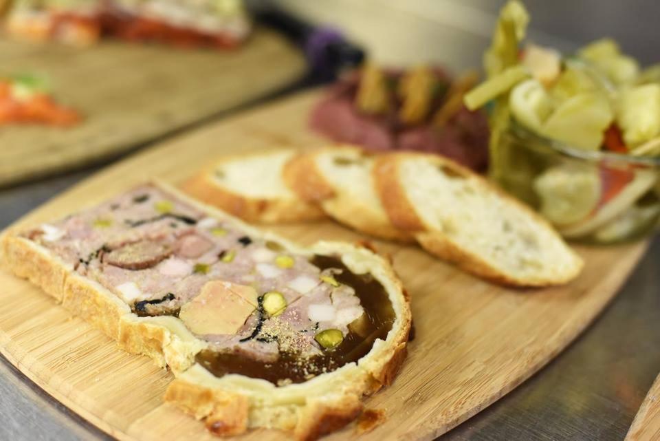 Logis Hotel - Restaurant Maison Claude Darroze لانغون المظهر الخارجي الصورة