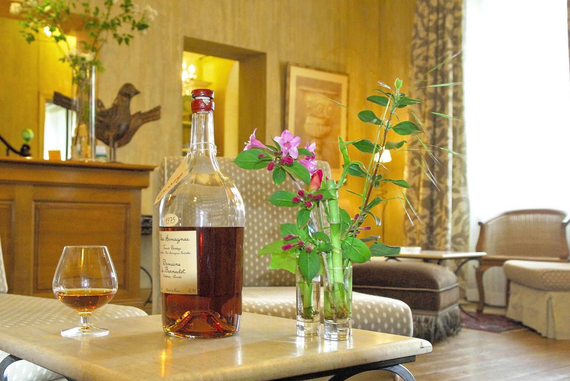 Logis Hotel - Restaurant Maison Claude Darroze لانغون المظهر الخارجي الصورة